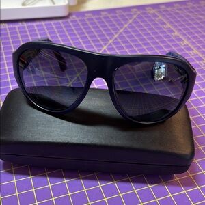 Chanel Polarized Sunglasses Black/Navy